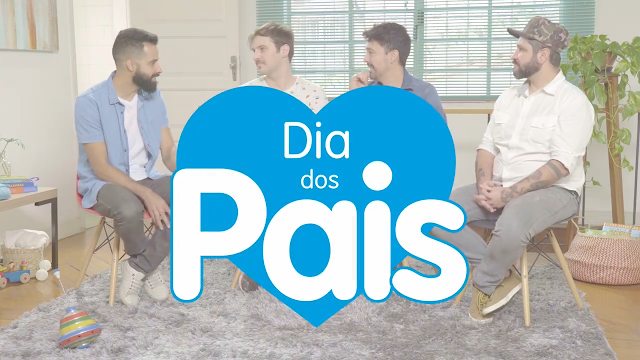 Imagem do vídeo da MAM, com 4 pais, incluindo eu.