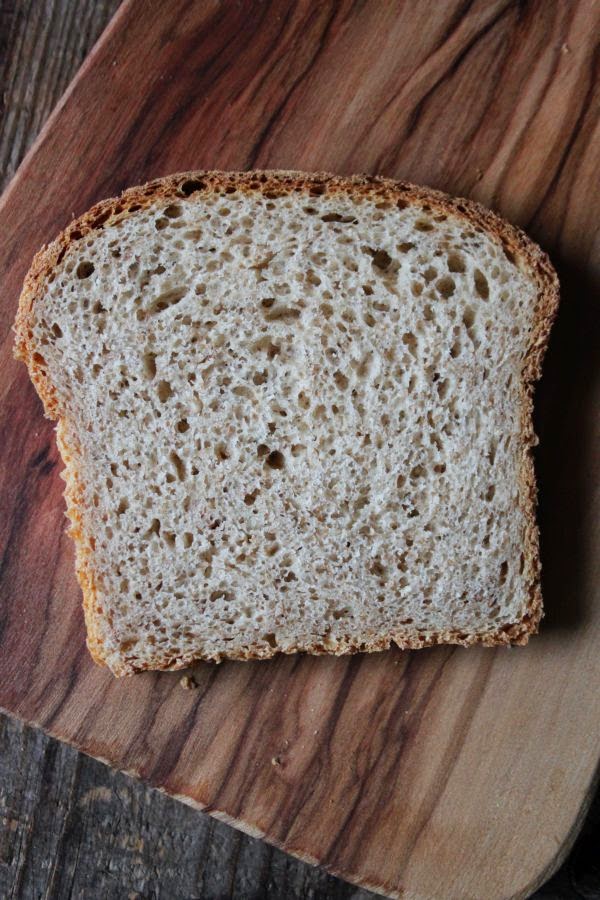 KAMAU: Toastbrot mit Vollkornanteil