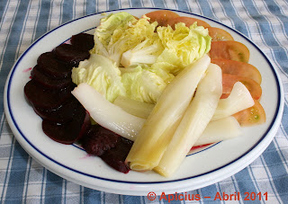  732º Menú, Plato combinado, bocarte rebozado, ensalada y fruta 