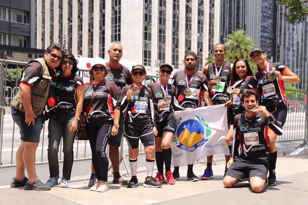 Equipe do Studio Almacks representa Jacobina na 94ª Corrida São Silvestre
