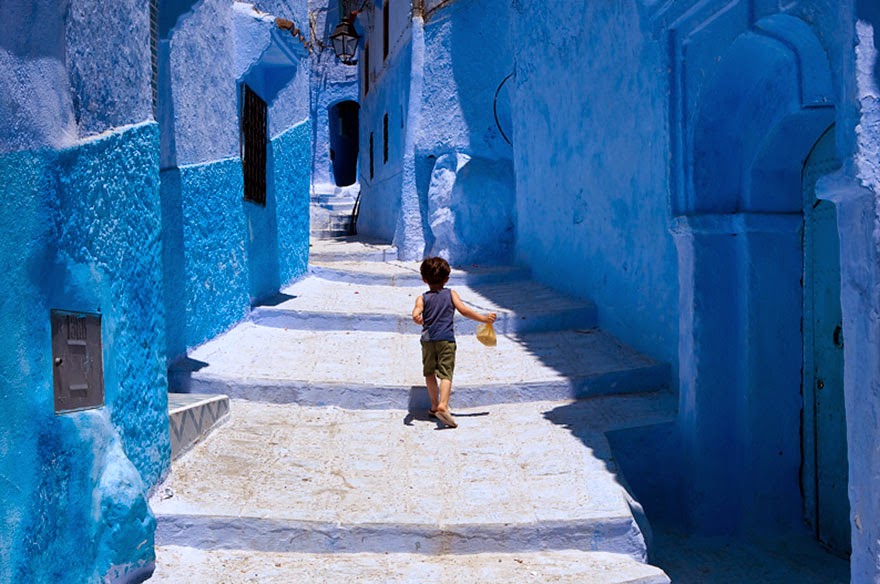 You Have To See This Mesmerizing Town In Morocco Covered In Blue Paint