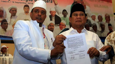 Siap Terima Mandat, Ini 17 Poin Pakta Integritas Ijtima Ulama II Yang Ditandatangani Prabowo