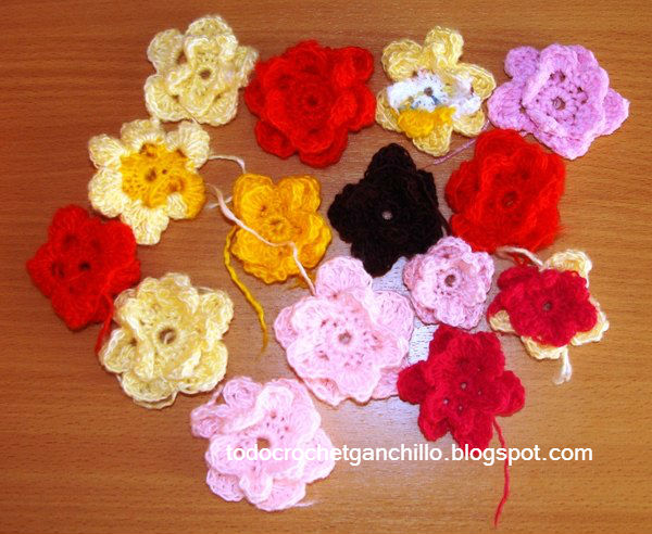 flores tejidas al crochet