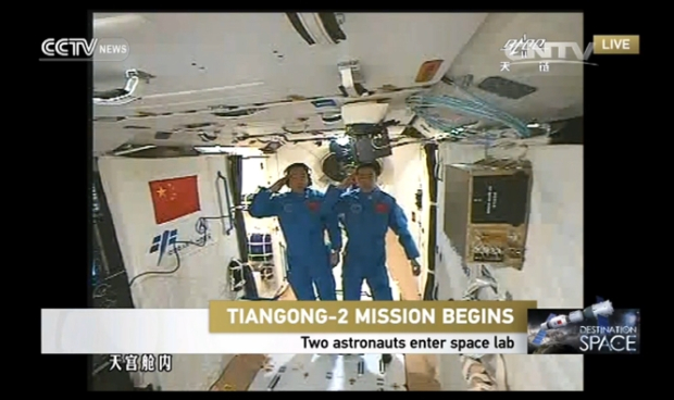 Shenzhou 11 successfully docked with Tiangong 2