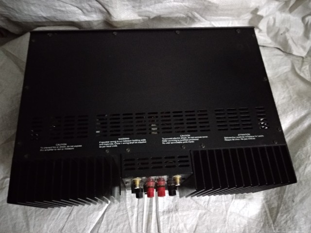 (not available) Adcom GFA-555 II power amp IMG_20180723_212900_HHT-640x480