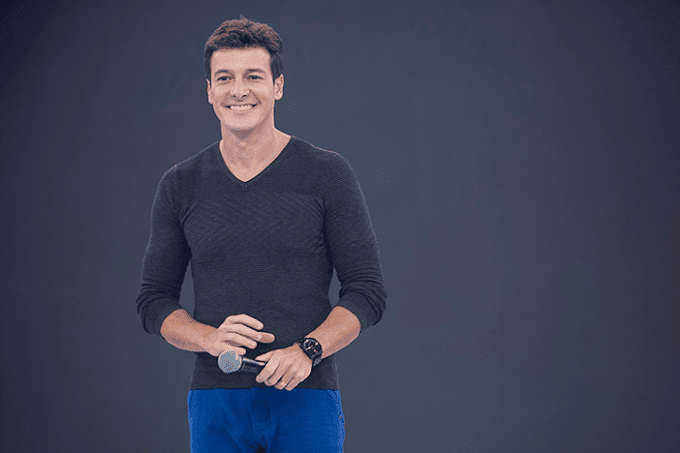 Rodrigo Faro vai viver Silvio Santos em filme