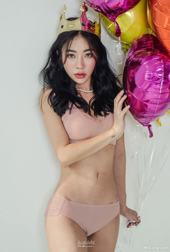 The beautiful An Seo Rin in underwear picture January 2018 (153 photos)