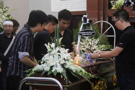 Nhung cai chet tuc tuoi cua cac ngoi sao noi tieng - Anh 7