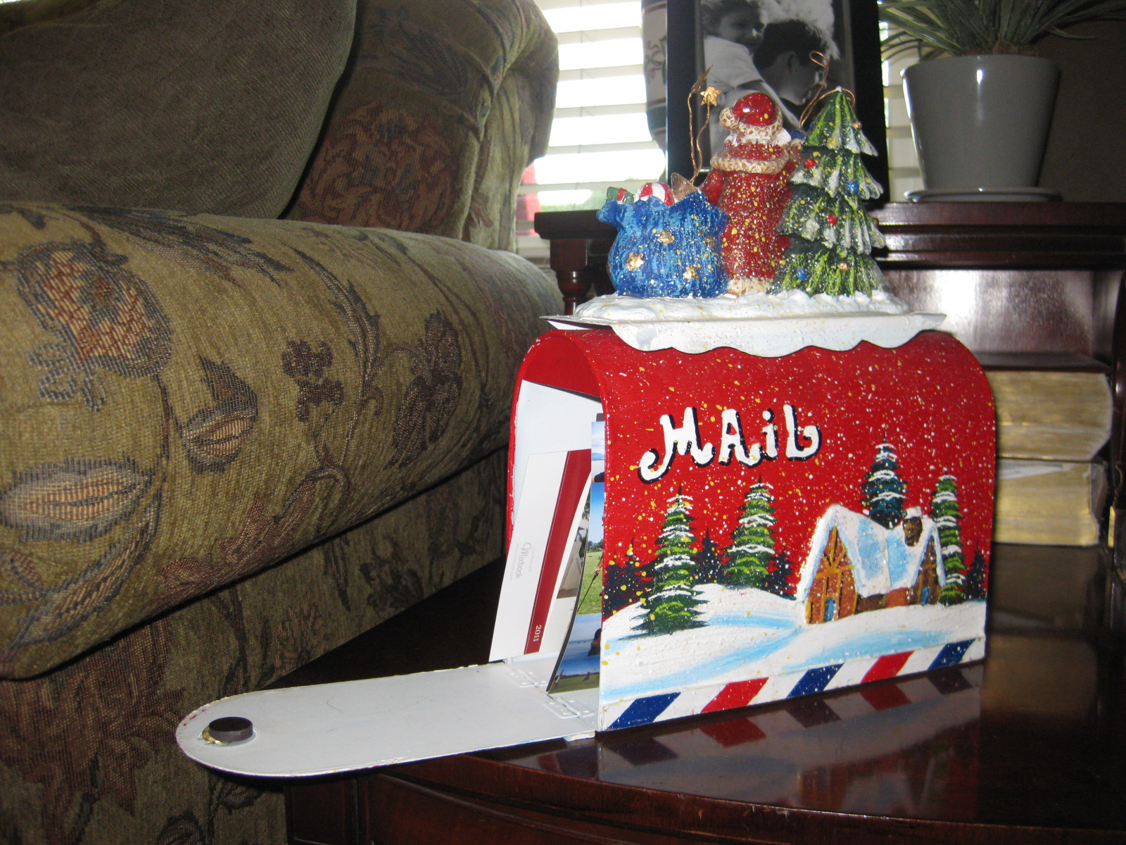 Larainy Days: My Christmas Mailbox