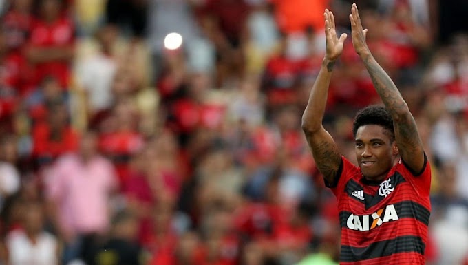 Sem Guerrero, Flamengo decide levar Vitinho para duelo com o Grêmio pela Copa do Brasil