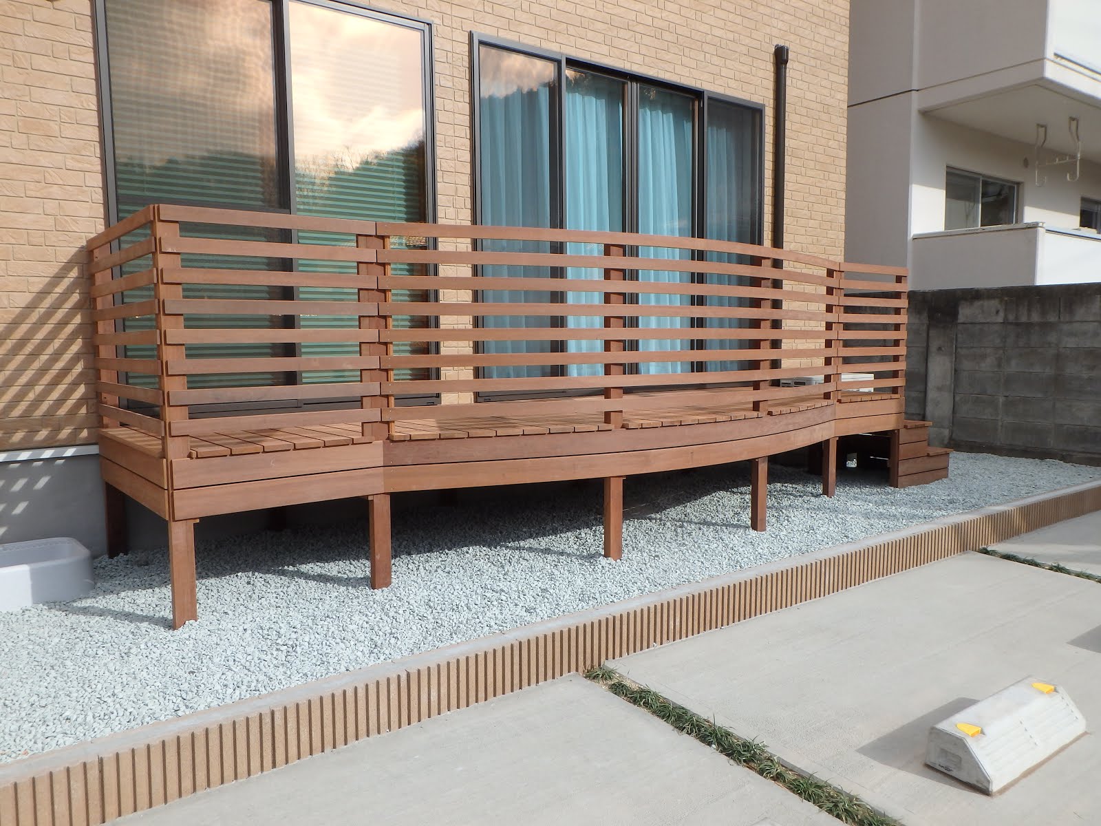 外構・エクステリア工事｜仙台｜日本ロテック・ブログ ウリン材 ウッドデッキ工事