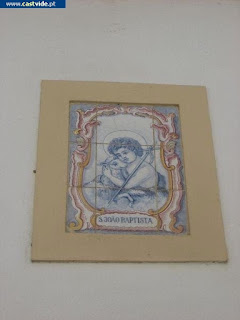 Azulejos e Placas de Pedra de Castelo de Vide, Portugal (Tiles)