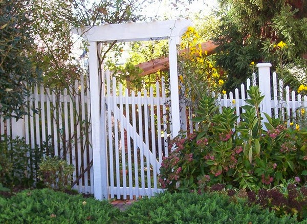 Methods to build your own garden gate