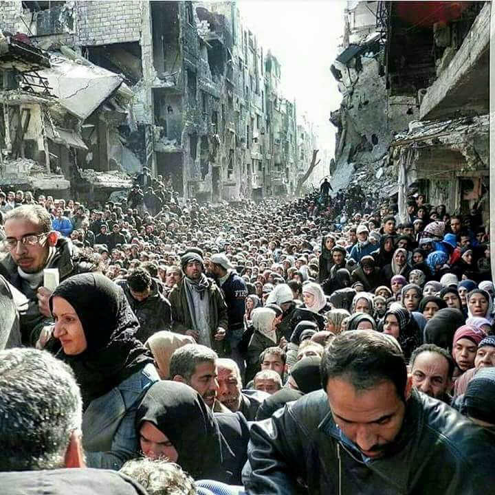 Contoh Pidato Bertema Kemanusiaan Sketsa