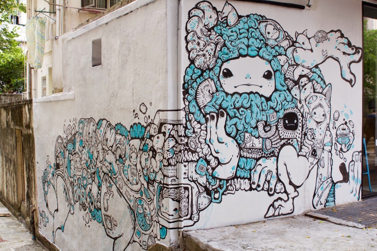 While you discovered Hopare's piece for HKWALLS a few days ago, Bao was also invited to participate in this year's edition on the streets of Hong-Kong.