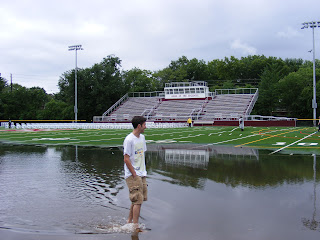 >Village Workers Rush for the Class of 2011 High+School+Flood+039