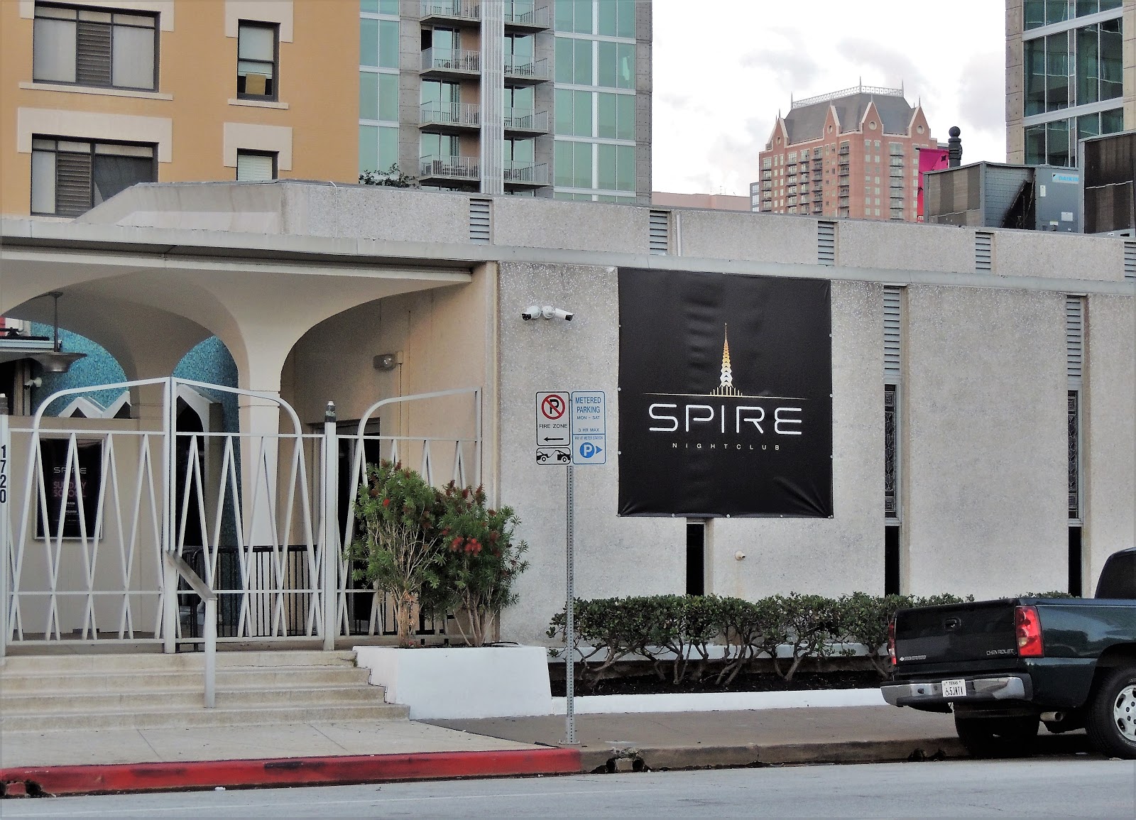 Houston Streetwise Golden Spire Repurposed