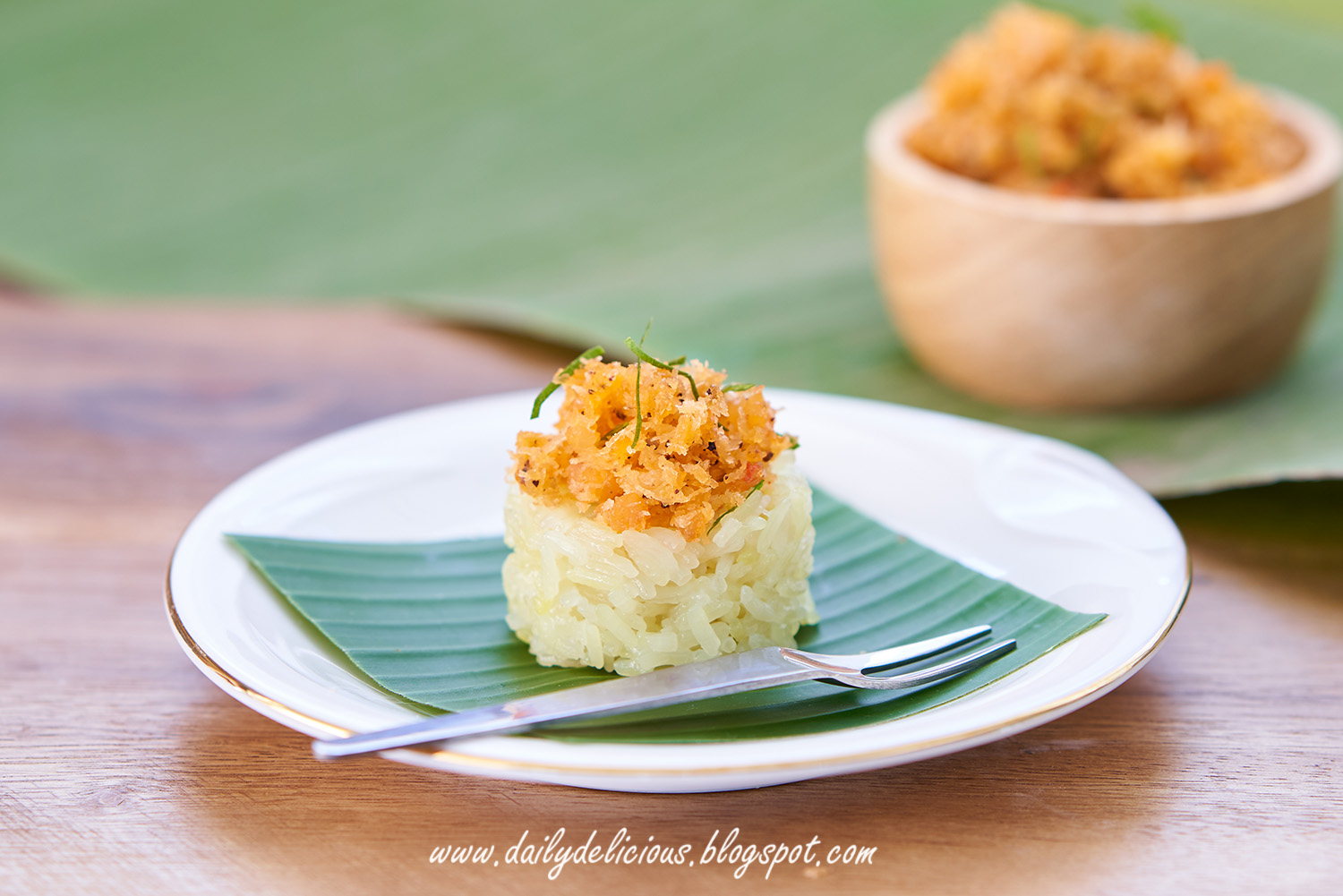 dailydelicious Yellow Gelatinous rice with shrimp topping
