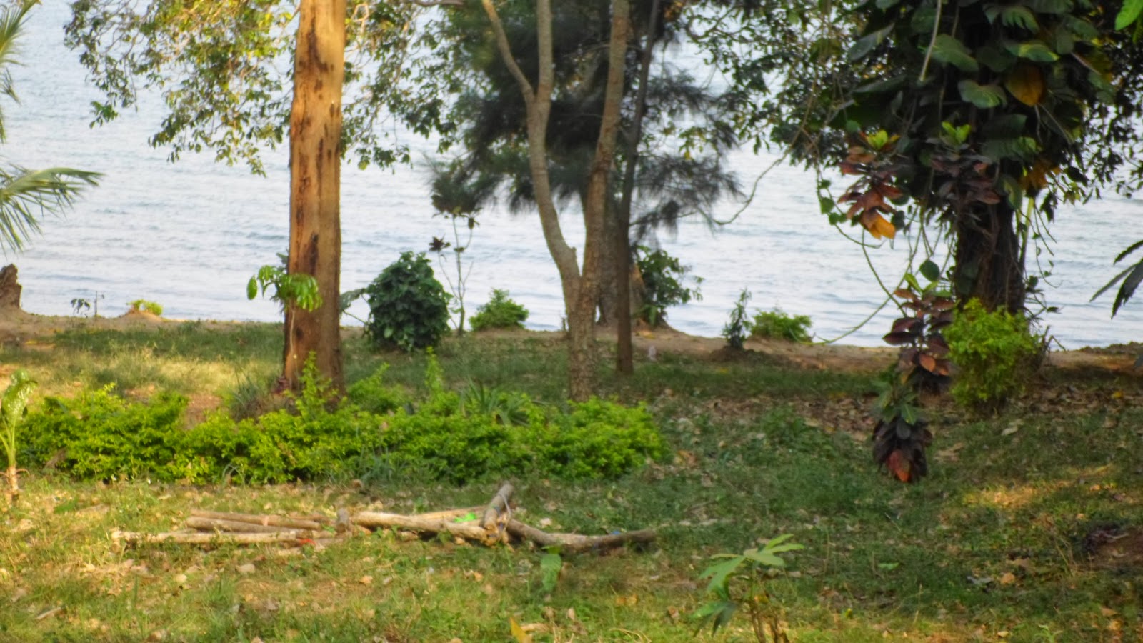 HOUSES FOR SALE KAMPALA, UGANDA UNFINISHED HOUSE FOR SALE GARUGA ENTEBBE