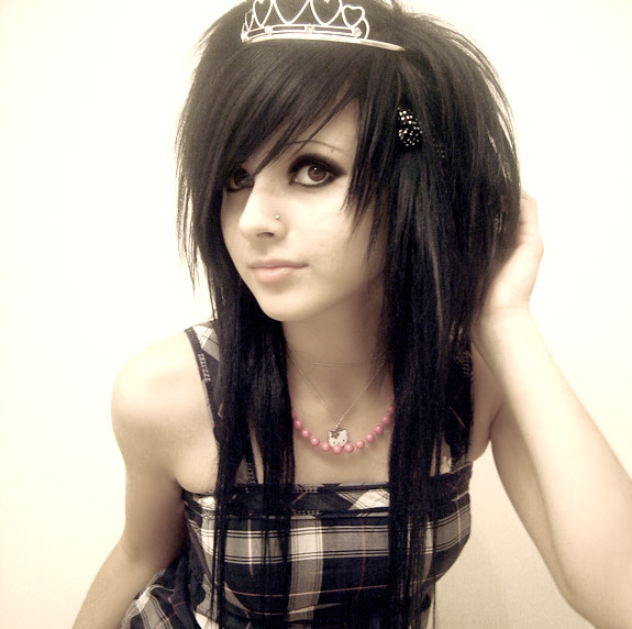 Girls Emo Hairstyles for Long Hair Picture Gallery