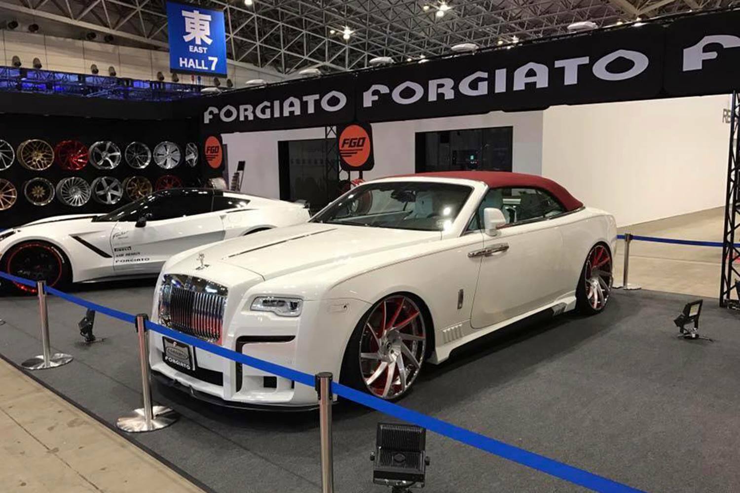 Rolls Royce Dawn Slips Into A Wald Costume For 2017 Tokyo