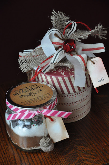 the creative bag blog: gifts in a jar with free recipe/label downloads and packaging ideas