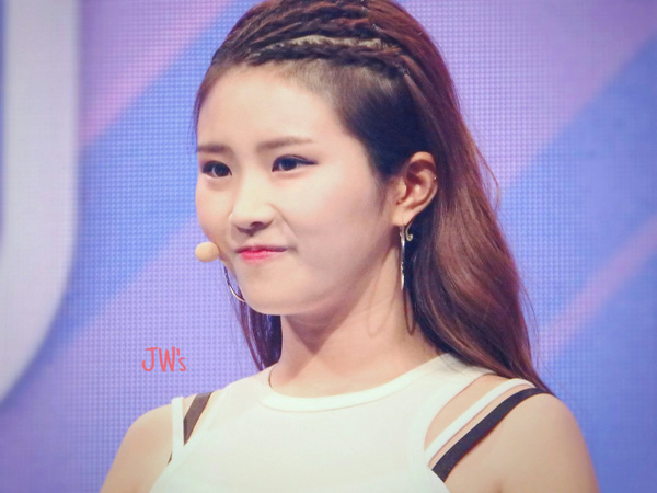 D編集長の裏ブログ [アイドル学校] 人気メンバーソン・ハヨンが前髪をなくした結果w