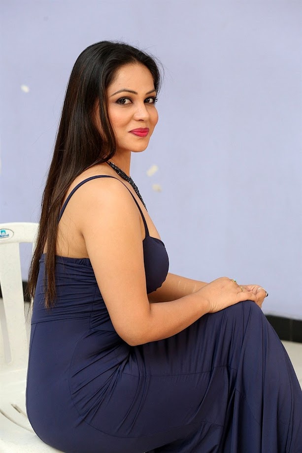 Zaara Khan at Durmargudu Movie Trailer Launch