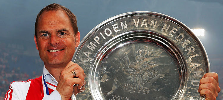 Frank de Boer alza el trofeo de la Eredivisie con el Ajax