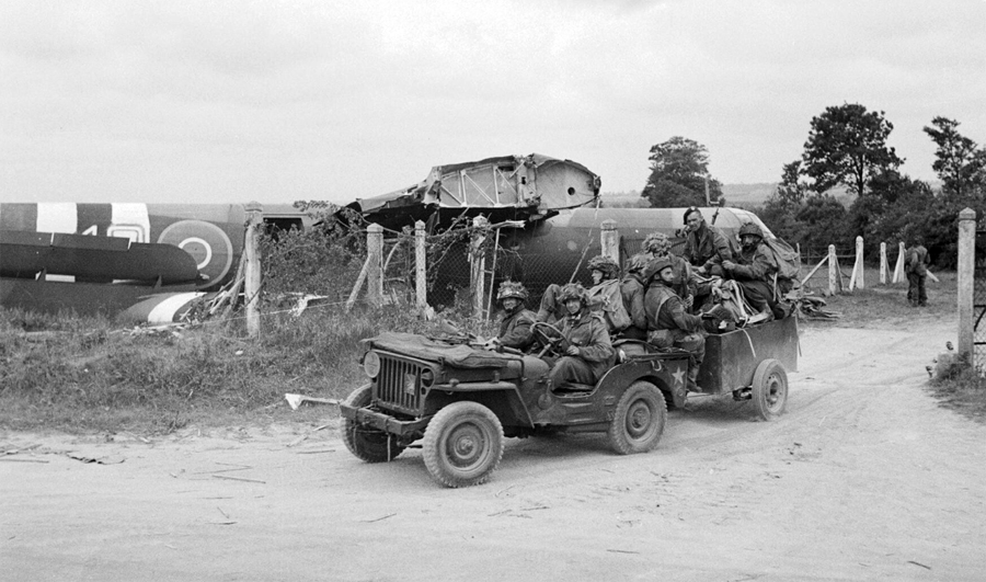 Asian Defence News British glider infantry from the 6th Airborne
