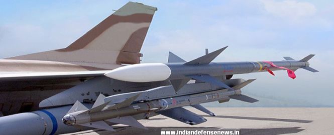 Fuerzas armadas de la India LCA_Tejas_Missiles