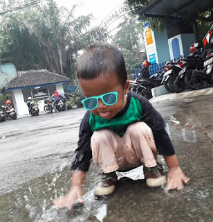 Monde boromon, motorik anak