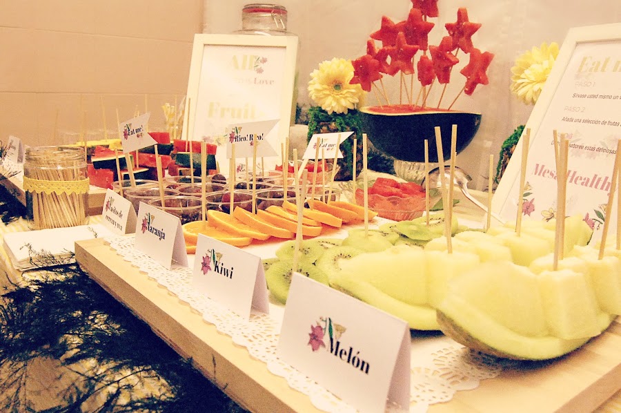 evento, pop up, kachonwaa, felipeando, zaragoza, frutas, chocolate, cobertura, fresas, limonada, canotiers, photocall, catering, el balcon de alicia, decoración,