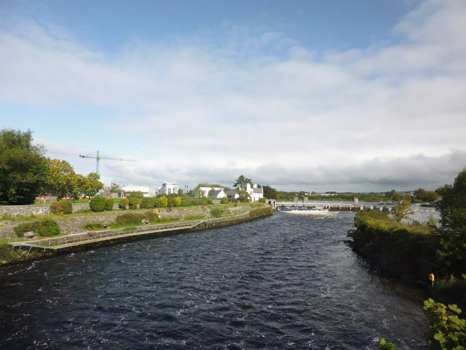 Presa y Puente del Salmón en Galway (Irlanda) (@mibaulviajero)