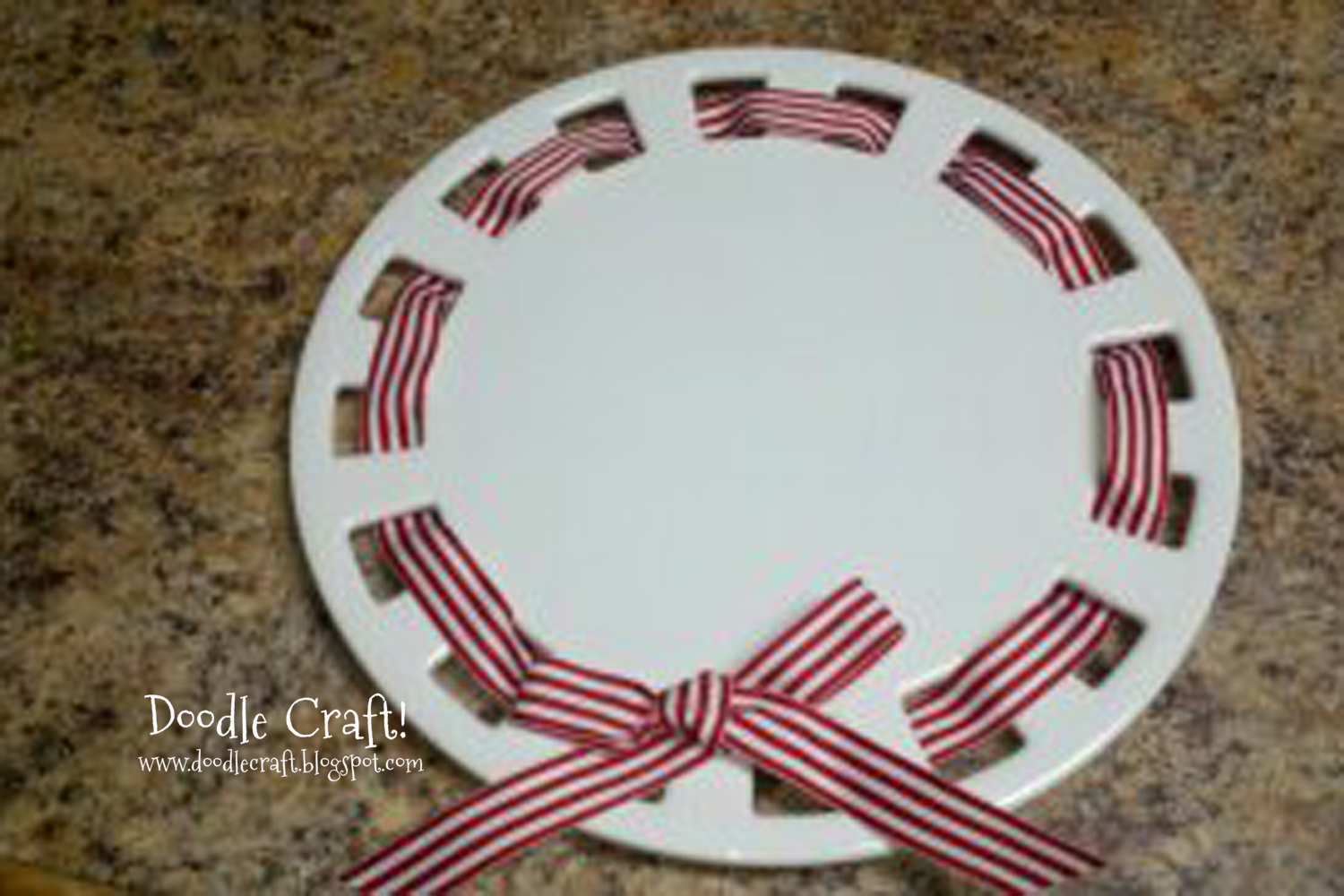 Ribbon Cake Stand!