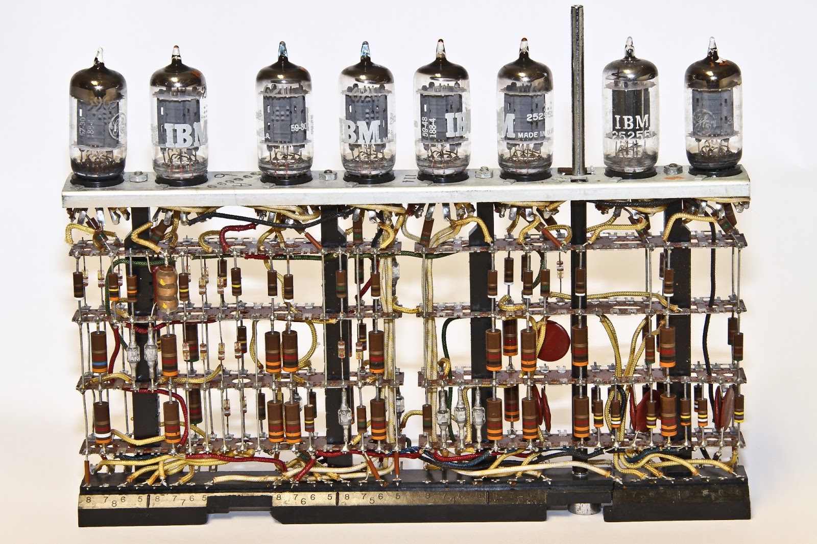 The First Vacuum Tubes Computers Are Referred Telegraph