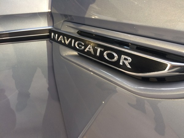 2018 Lincoln Navigator grill