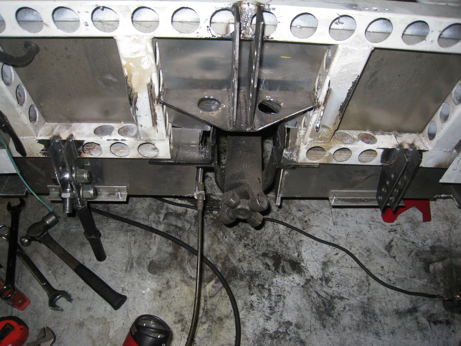 V8 Powered MGBGT Complete redesign of rear suspension