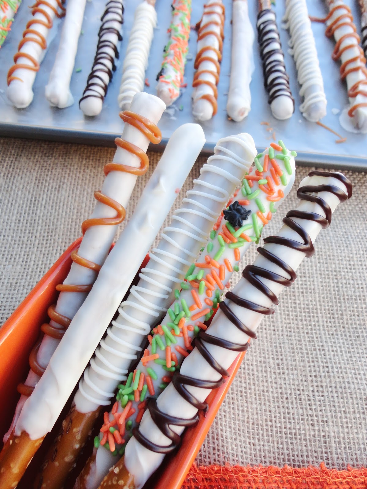 chocolate pretzel wands