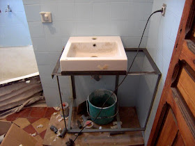 Supermanitas: Mueble de lavabo reinventado