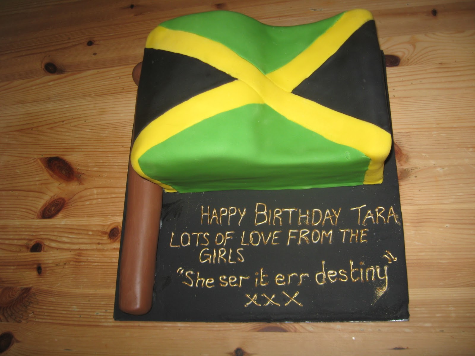 The Great Cake Experience Jamaican Flag cake