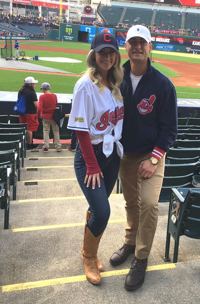 THE APPRECIATION OF BOOTED NEWS WOMEN BLOG : THE CLEVELAND INDIANS CAN ...