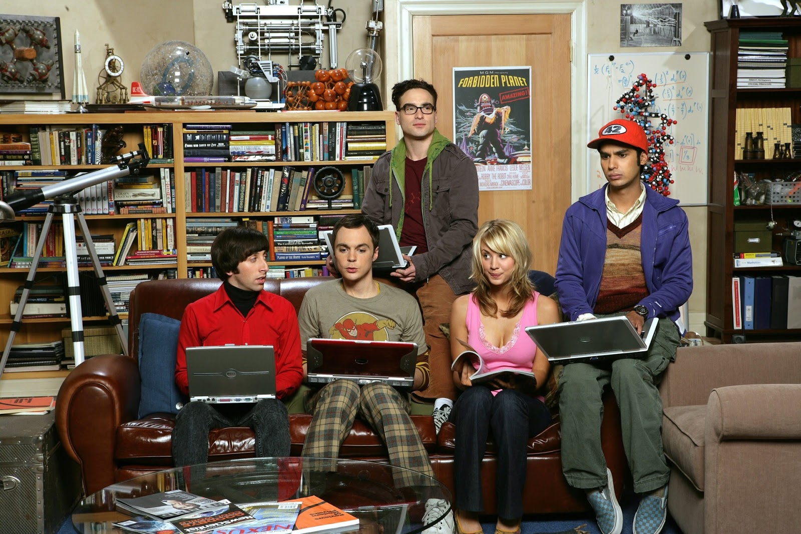 Kapow! Keck Confirms Puzzling Element of Big Bang Theory