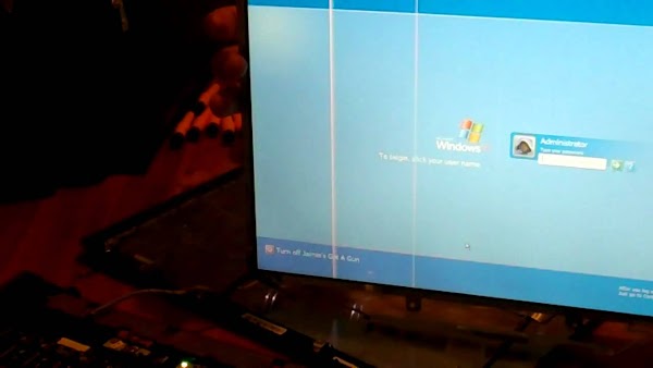 Penyebab Layar Laptop Bergaris yang Sering Terjadi Penyebab Layar Laptop Bergaris yang Sering Terjadi