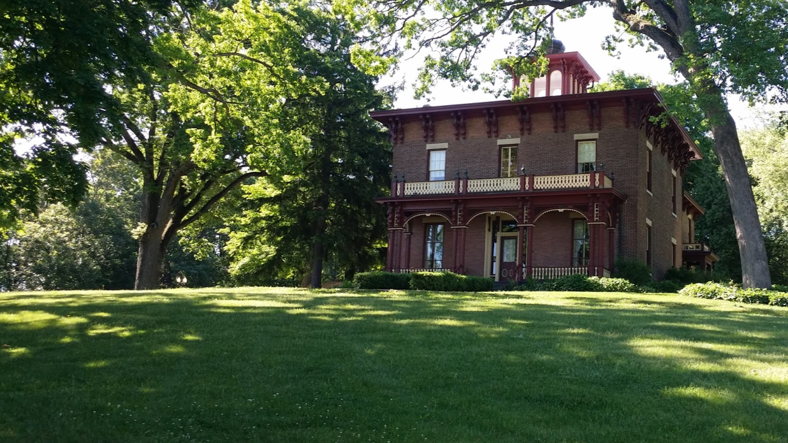 Filming Locations of Chicago and Los Angeles Prancer