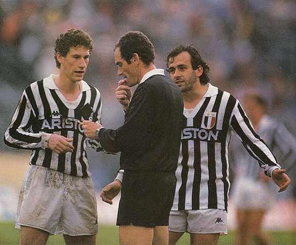 Serie_A_1986-87_-_Atalanta_vs_Juventus_-_Buso%252C_Longhi%252C_Platini.jpg
