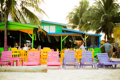 Remax Vip Belize:  Barefoot Bar before happy hour