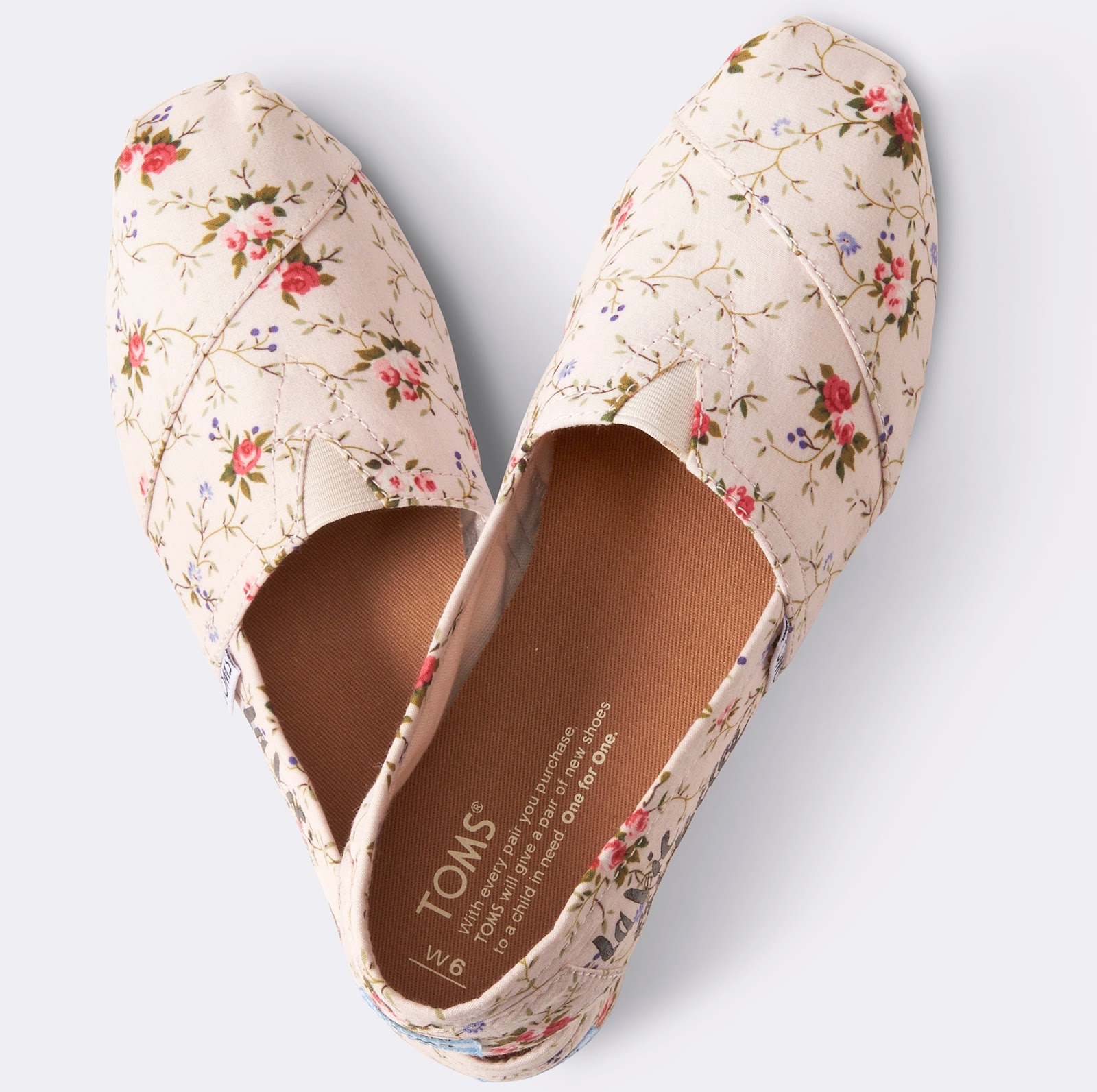 Shoe of the Day TOMS Textile Floral Women #39 s Classics SHOEOGRAPHY