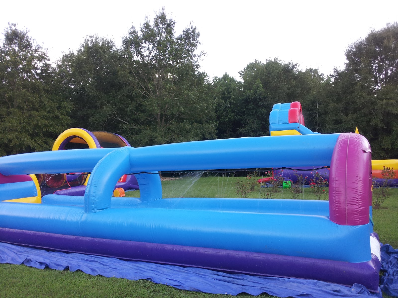 Inflatable Kingdom Kidz Zone: Inflatable Kingdom Slip and Slide (Water Slide)