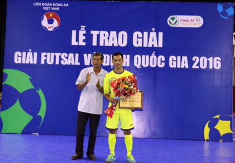 Ket thuc giai Vo dich Futsal: Hai doi Khanh Hoa ap sat Thai Son Nam - Anh 4